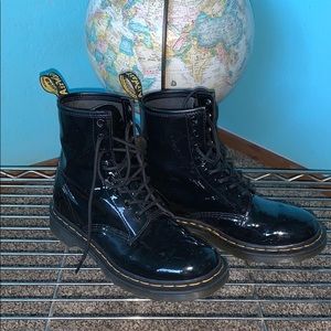 DR MARTEN BOOTS
